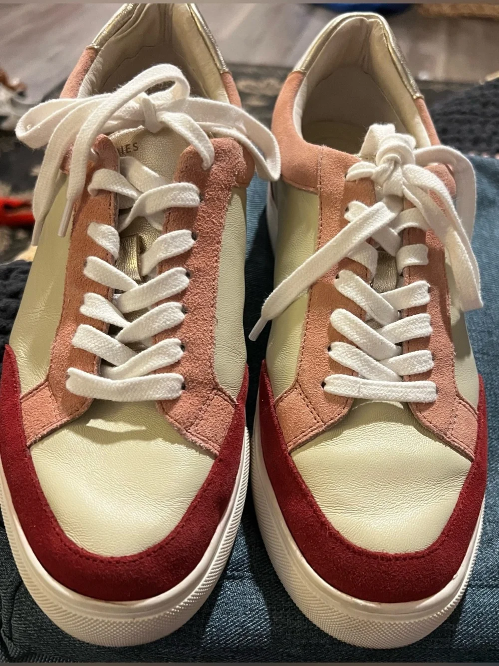 Birdies Cardinal Sneakers Pink and Gold Suede Accents Lace Up Women’s Sz 9